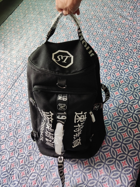 全新专业篮球包，可拎可提还可双肩背，质量非...