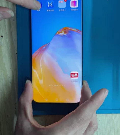 华为p40p原换面总成，lg版本，顶部小漏...