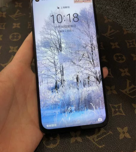 华为nova4 挖孔屏 标准版6+128全...