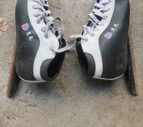 老式滑冰鞋刀，真皮，刀长39.5cm，手慢...