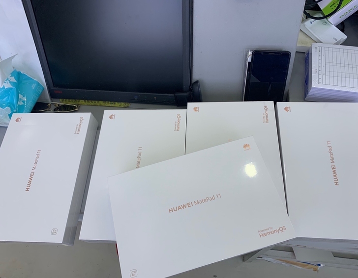 出台全新华为平板MatePad 11 20...