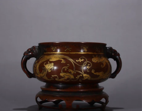 旧藏-铜鎏金双龙纹兽耳香炉 规格 :加底座...