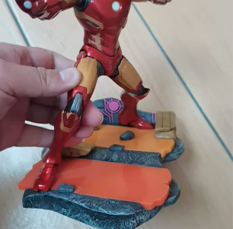 自藏款联名钢铁侠 手办  自己收藏的  可...