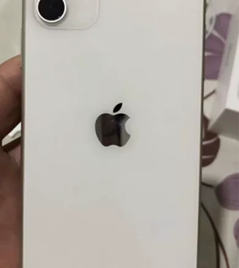 自用闲置的苹果8 128 白色  国行版本...