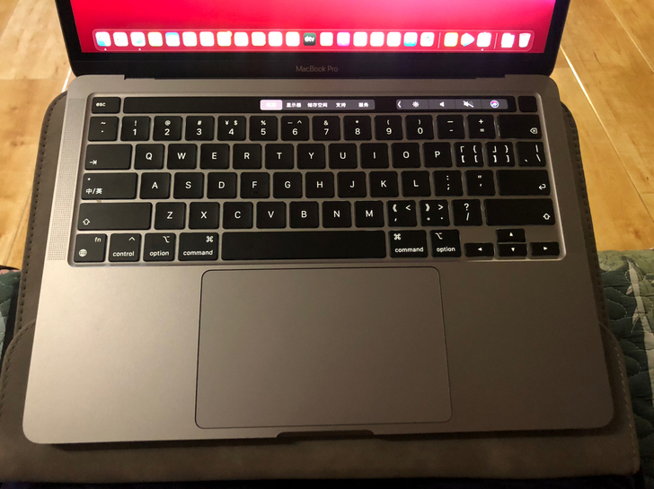 macbookpro 2020款 8g 2...