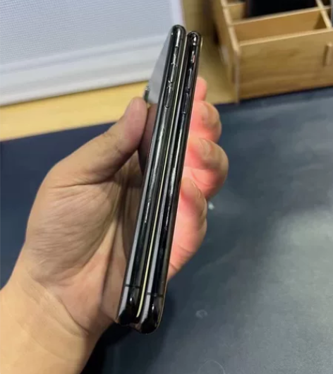 iPhone X   256G。全原 感兴...