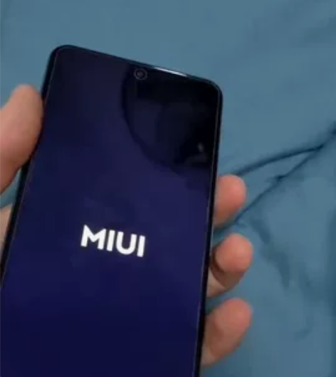 红米k40  6+128 骁龙870，有点...