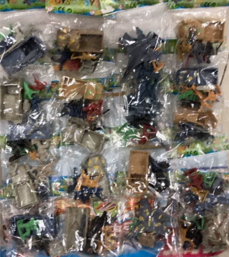 70.80童年回忆兵人飞机车  塑料非软胶...