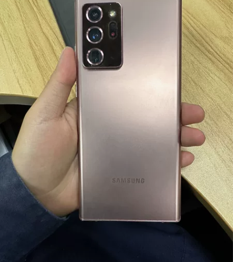 出自用三星note20ultra，成色98...