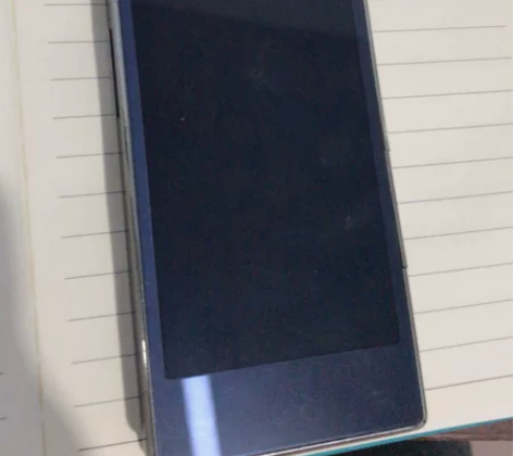 三星大翻盖，八年前相当有面子的手机，型号自...