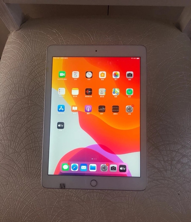 iPad2018，128G 苹果平板给钱就...