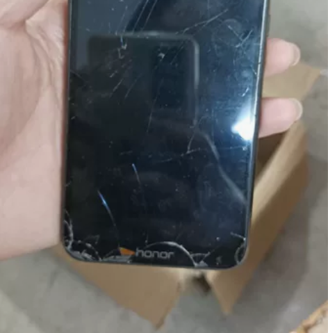 荣耀手机，能够正常开机，开机屏破，后壳破，...