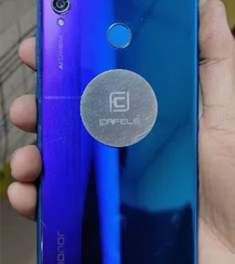 一线收货荣耀8x开机屏亮，外屏碎，屏幕划没...