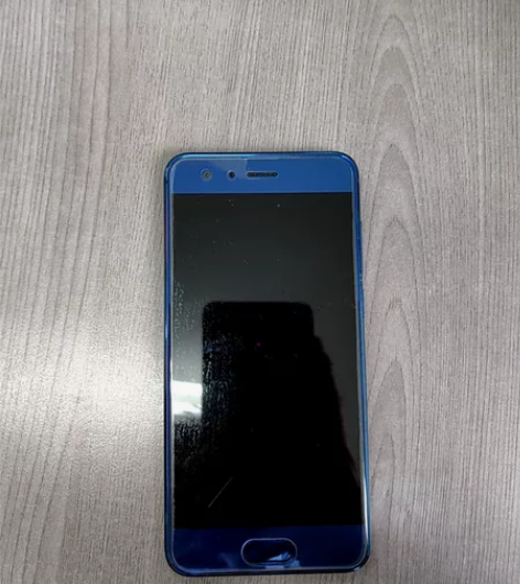 出荣耀9手机一台，功能完好，无拆无修，4+...