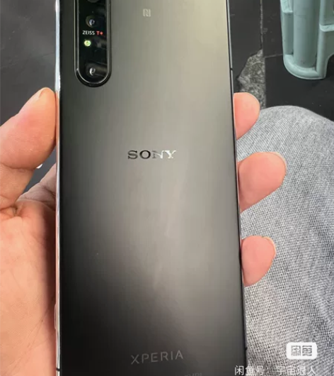 索尼Xperia 1ii XQ-AT72...