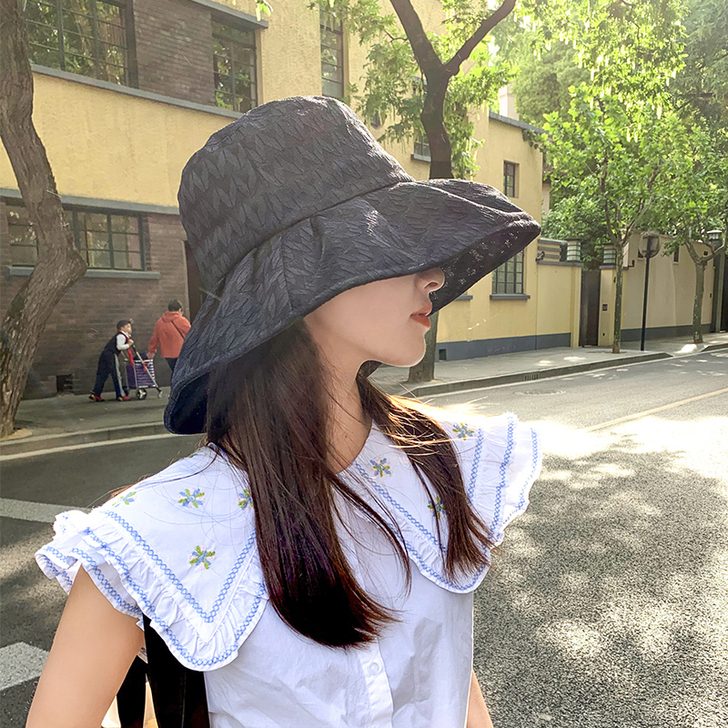 杨同学 帽子（米色）不包邮，不退不换。