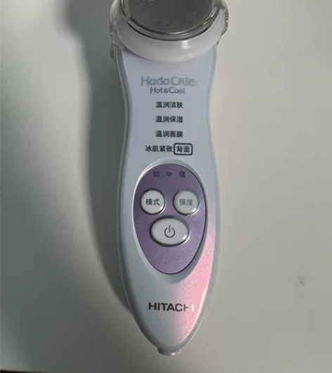 日立美容仪，2019年购买于天猫国际直营店...