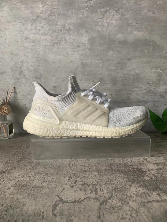 38.5码阿迪达斯AdidasBoost爆...