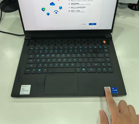 外星人笔记本电脑 4月26号买的国航在包 ...