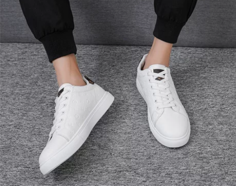 厂家直发黑白两种颜色,欧洲站板鞋男款潮鞋运...