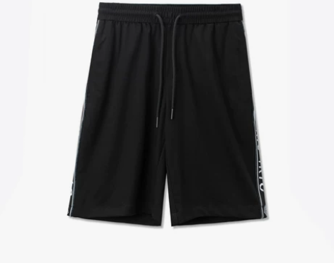 GXG男短裤，L码，8成新，一小块消毒液污...