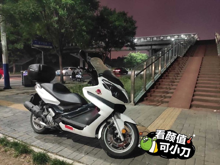 16年9月9号上牌，两万公里缓慢增加，启动...