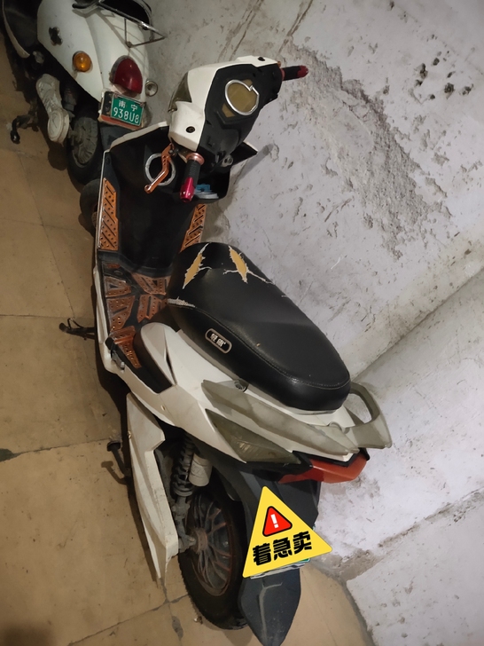 轻旗电动车72V 电瓶刚换    发票齐全...