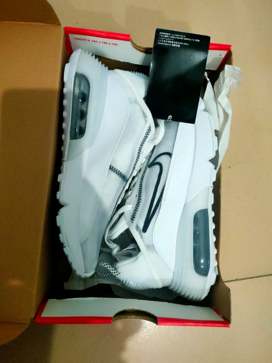 NIKE Air Max 2090 低帮气...