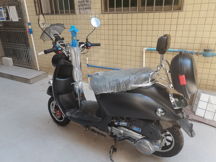 小龟王油车，实表2100公里，99新，有加...