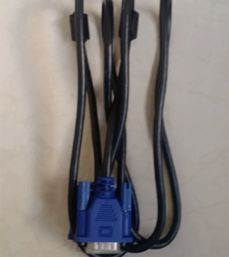 显示器vga数据线，打印机数据线，网线，电...