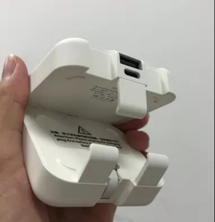 折叠背夹充电宝迷你小巧自带线苹果安卓华为手...