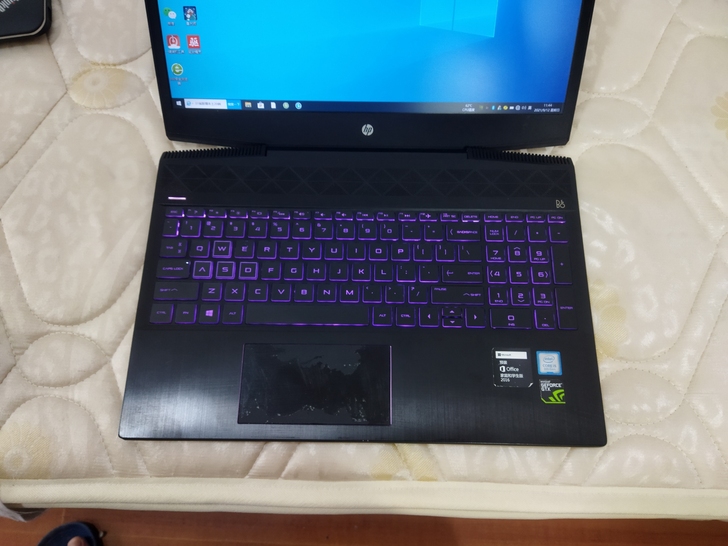 惠普光影精灵4笔记本，i5-8300处理器...