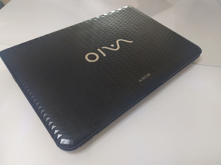 个人转让闲置，9成新笔记本电脑，索尼笔记本