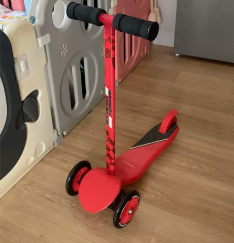 法拉利麦斯卡滑板车儿童男女三轮单脚宝宝踏板...