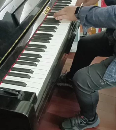 自用公爵钢琴MK-122转让，高1.2米，...