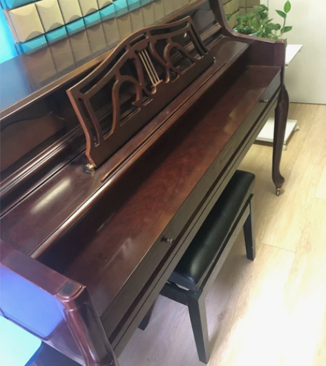 伯格曼钢琴便宜处理 感兴趣的话点“我想要”...