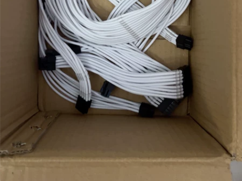 酷冷至尊电脑白色定制电源线一套 感兴趣的话...