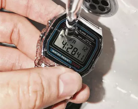 卡西欧CASIO A168WA 复古方块电...