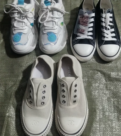 环球品牌帆布鞋三双都是37码，除了帆布鞋吊...