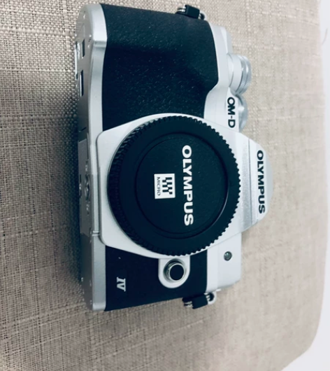 带两个镜头奥林巴斯微单单反EM104代s ...