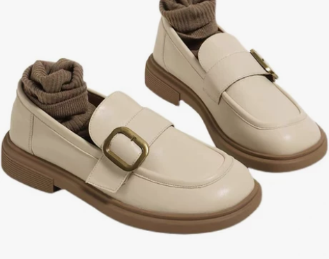 全新玛丽珍鞋，米色，36尺码，百搭宽松，穿...