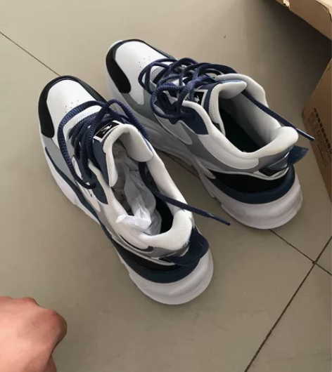 李宁新款，男鞋，44码，买来一次没穿，不喜...