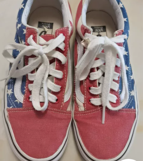 VANS专柜正品女款运动鞋 感兴趣的话点“...