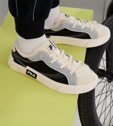 斐乐帆布鞋全新，36码，官网购入 感兴趣的...