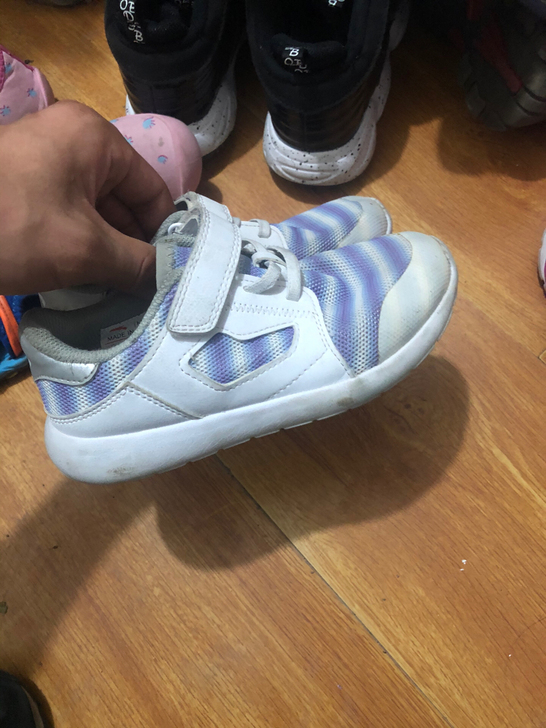 安踏运动鞋31码