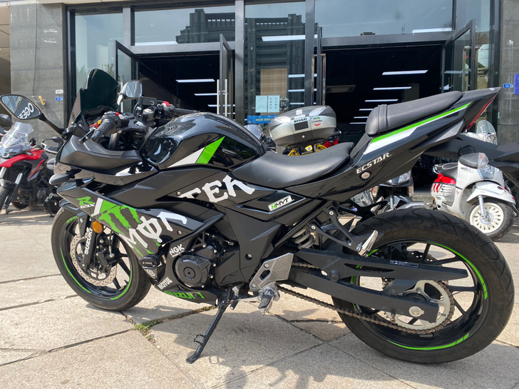 铃木suzuki  gsx250 20年7...