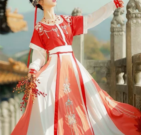 桔屿唐半臂三件套L码,上衣好像是m,码数偏...