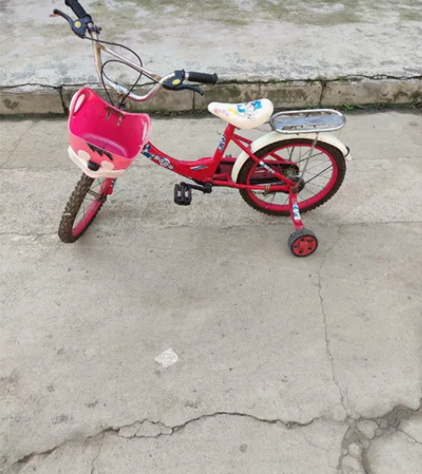 出售.永久牌儿童自行车.18寸.有需要私信...