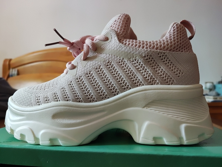 萱百惠松糕鞋，全新，168买的，35码，鞋...