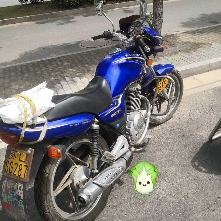铃木125摩托车上下班杠杠的手续齐全刚换的...